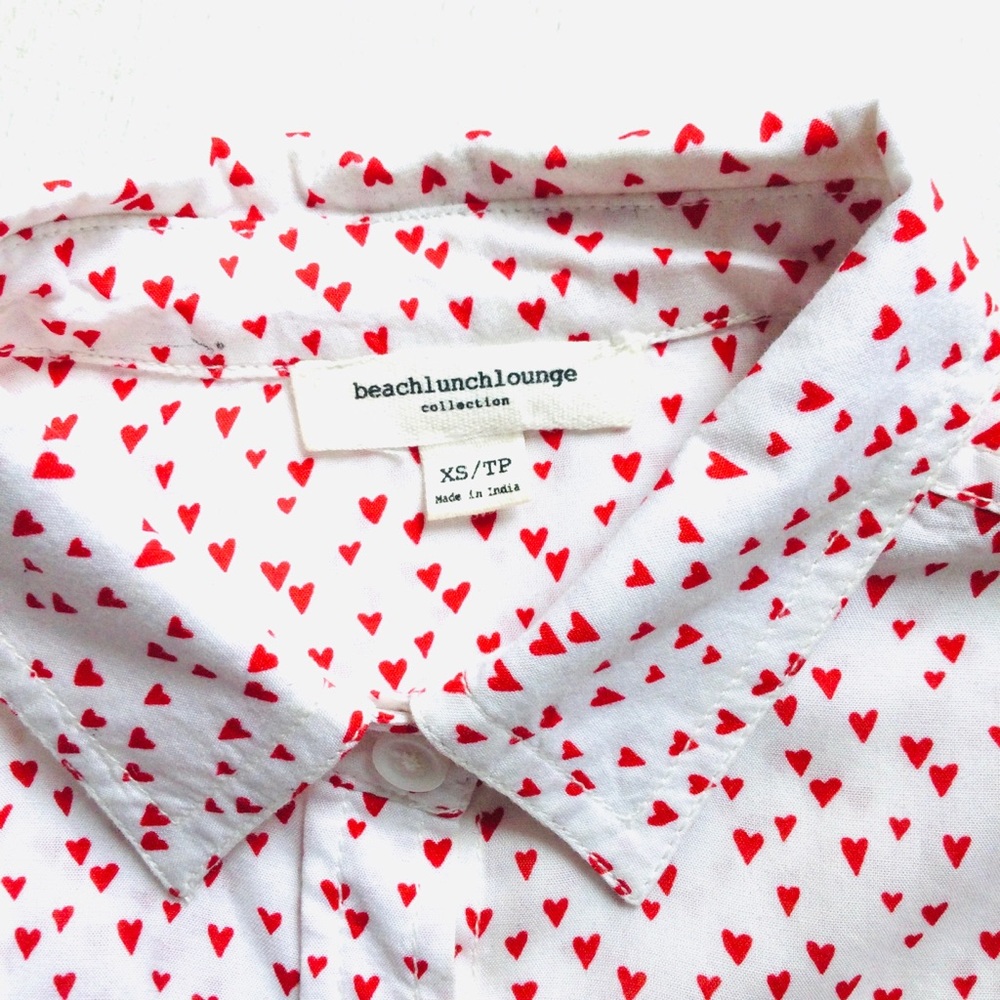 BEACHLUNCHLOUNGE HEARTS BUTTON UP DOWN RED-WHITE - Picture 4 of 6